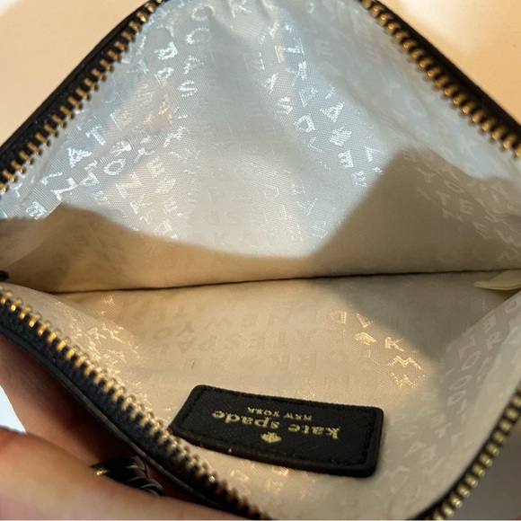 Kate Spade Black Saffiano Leather Clutch wristlet wallet - Picture 8 of 9